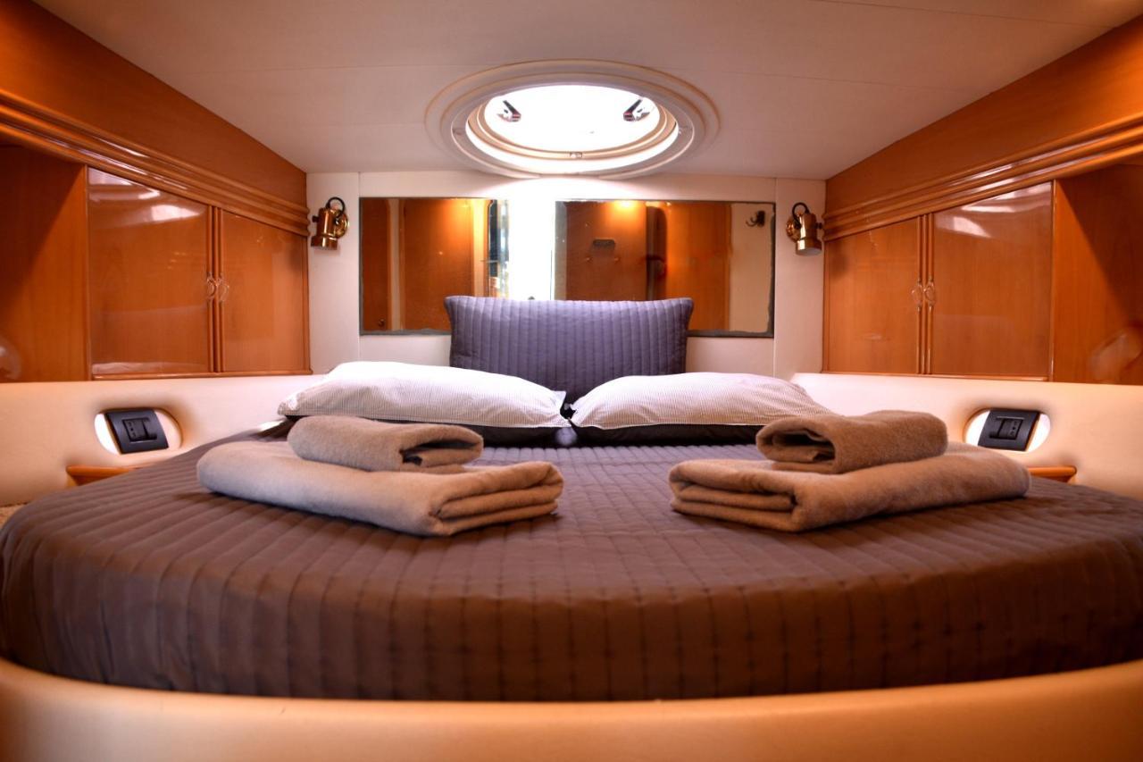 Luxury Yacht Kamikara Hotel Сан Мигел де Абона Екстериор снимка