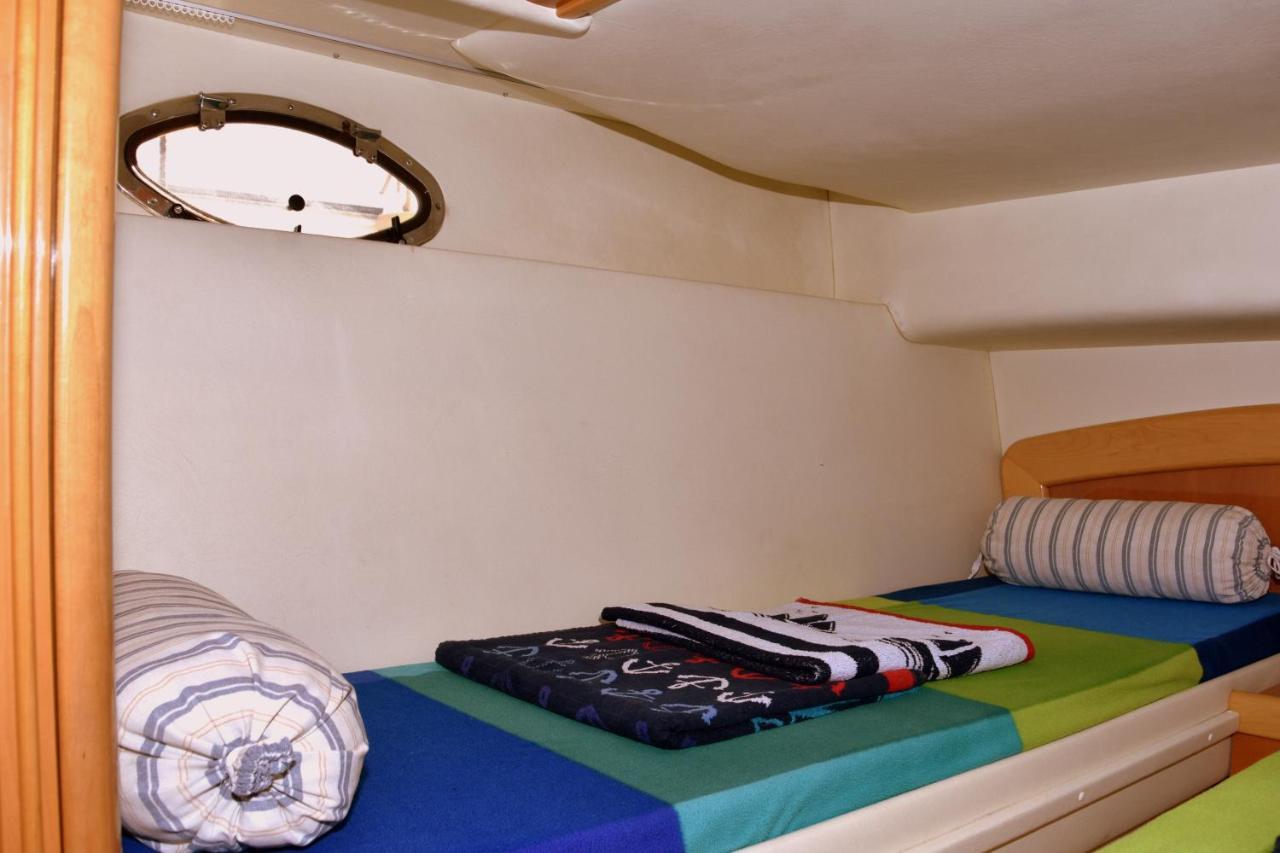 Luxury Yacht Kamikara Hotel Сан Мигел де Абона Екстериор снимка