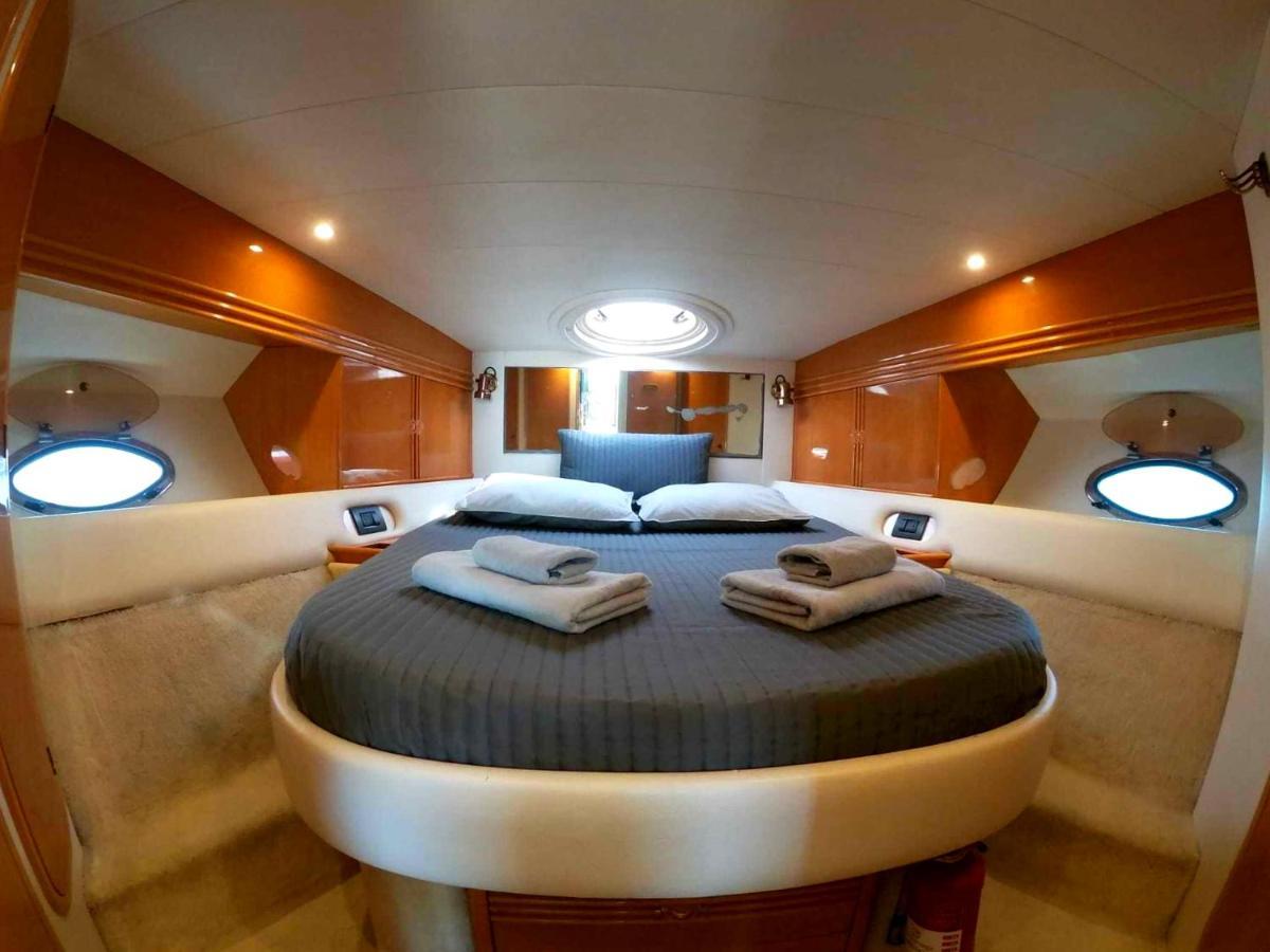 Luxury Yacht Kamikara Hotel Сан Мигел де Абона Екстериор снимка